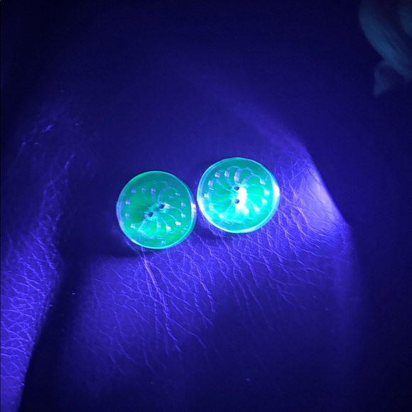 Vintage Uranium Green Glass Buttons - Picture 3 of 3